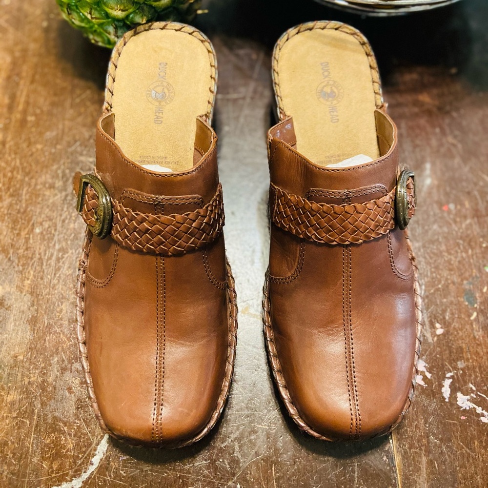 Duck Head Clog Platform Brown Shoes. Size 10W